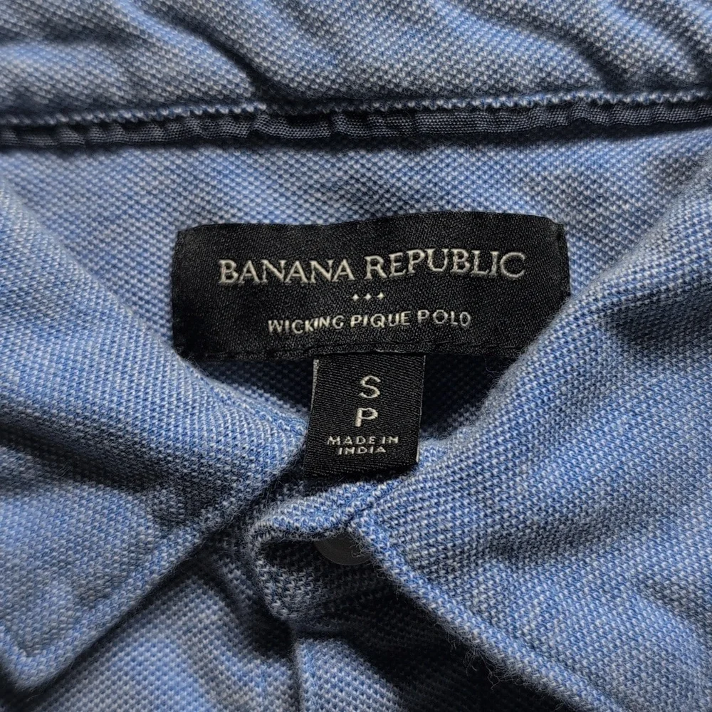 Banana Republic Men's Blue Polo Shirt Size SP
